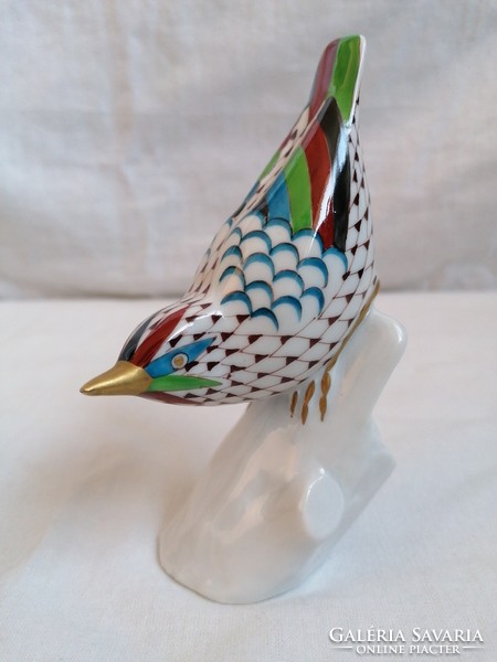 Hölóháza porcelain garden pattern bird.