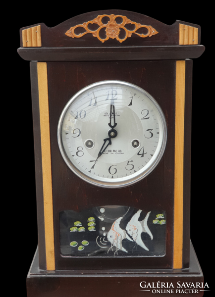 Antique style Chinese table clock
