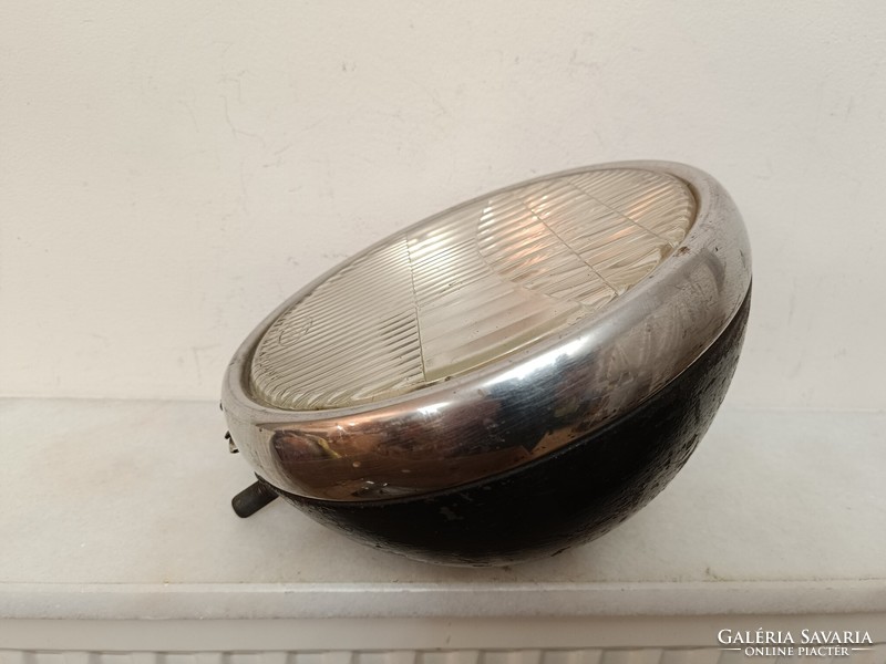 Antique car lamp, vintage vehicle, public life 333 7999