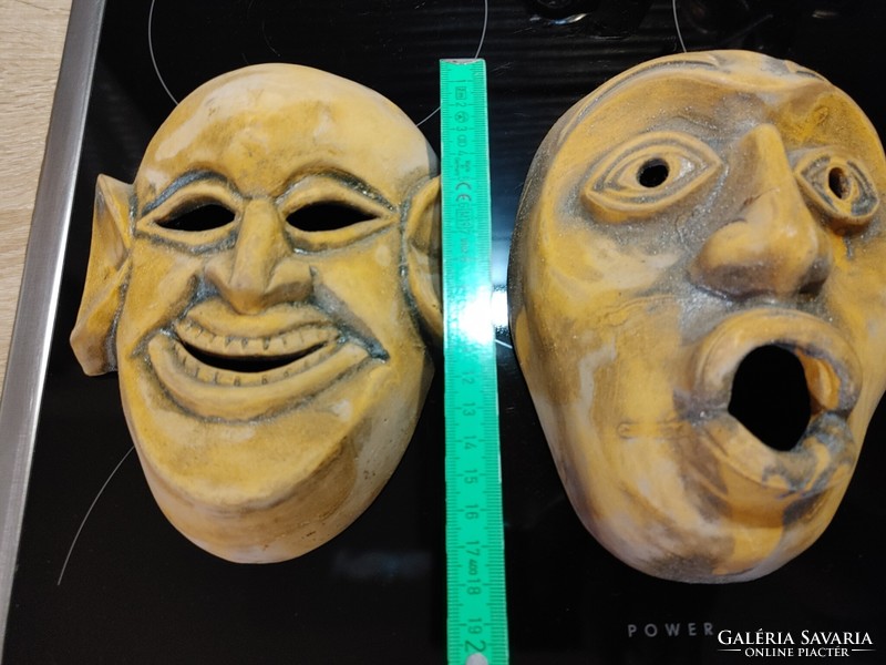 Kerámia szinházi maszkok párban   nevető-csodálkozó arc