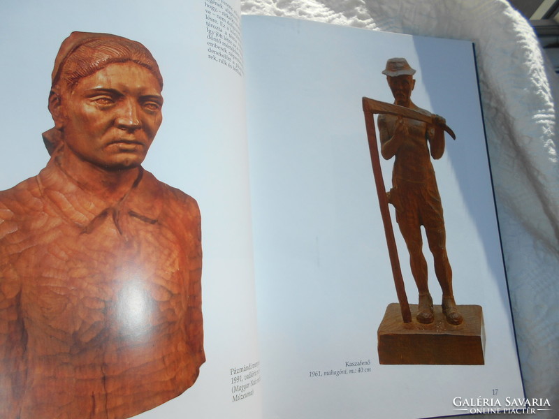 A volume presenting the works of woodcarving artist Ferenc Orisek