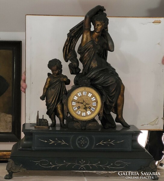 French mantel clock