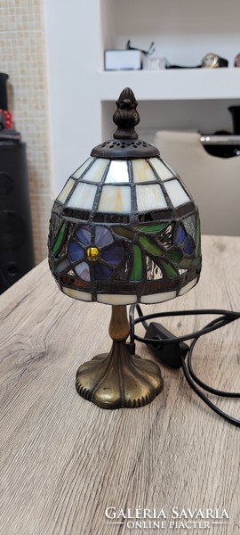 Tiffany table lamp.