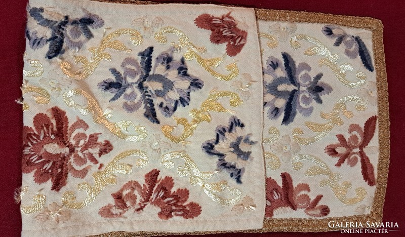 Old embroidered baroque pattern tablecloth (l4239)