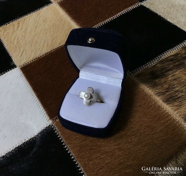 Kézműves valódi gyönggyel díszített ezüst gyűrű