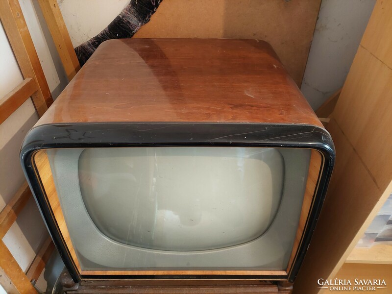 Old orion tv.