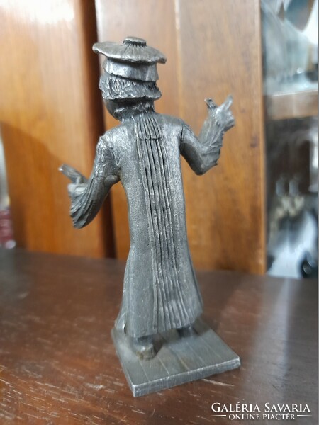 Part of Dutch daalderop zinn/tin clerk small sculpture, sculpture collection.