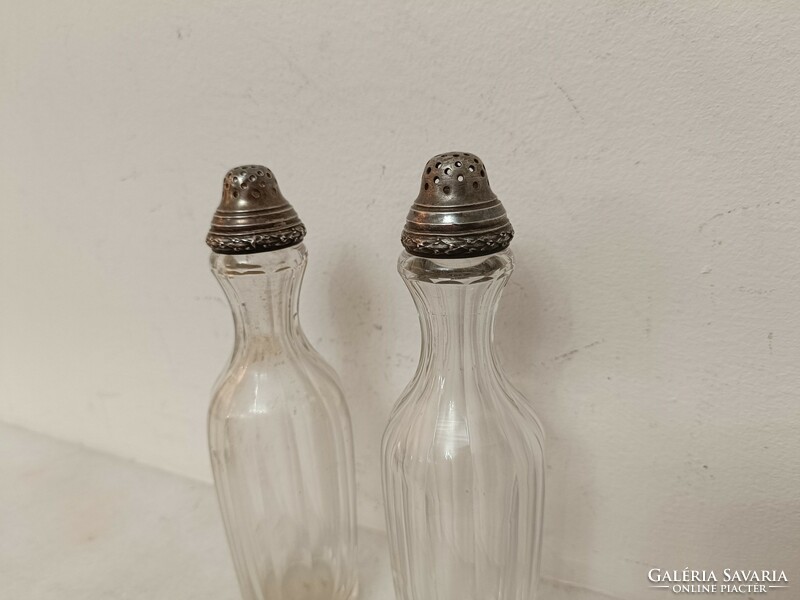 Antik biedermeier konyhai eszköz hámozott csiszolt üveg só bors tartó ezüstözött kupak 271 8066