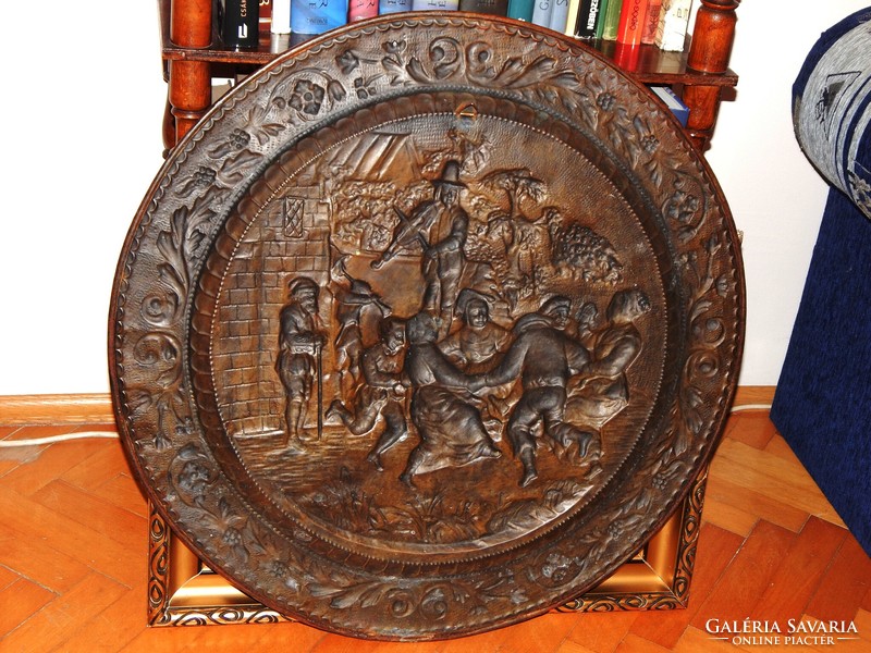 65 cm-es bronz falitányér, kiváló ötvösmunka, kiváló állapotban, XX. szd. eleje