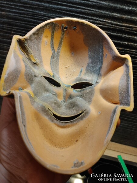 Kerámia szinházi maszkok párban   nevető-csodálkozó arc