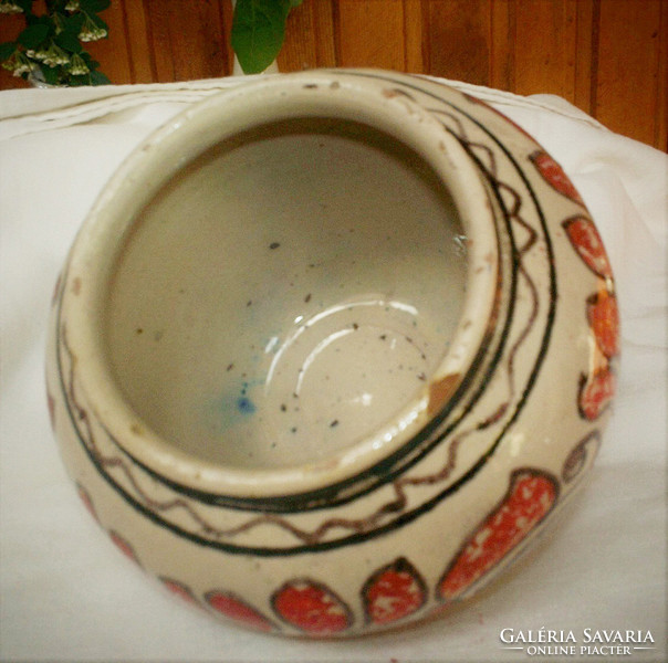 Red tulip ceramic Kaspó vase plate together with the 3 korondi