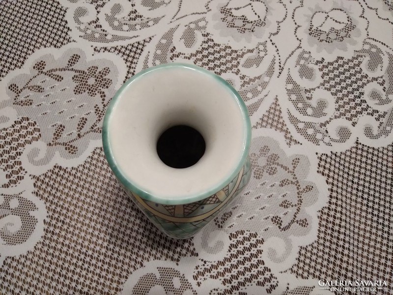 A rare gorka vase with a Haban pattern is flawless