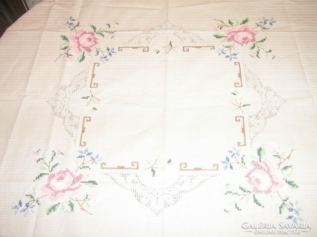 Beautiful Toledo rose tablecloth embroidered with small cross stitches