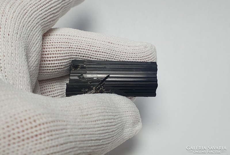 127 carat tourmaline. With certification.