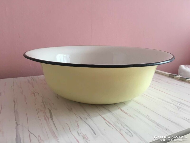 Cream colored enamel bowl, dish