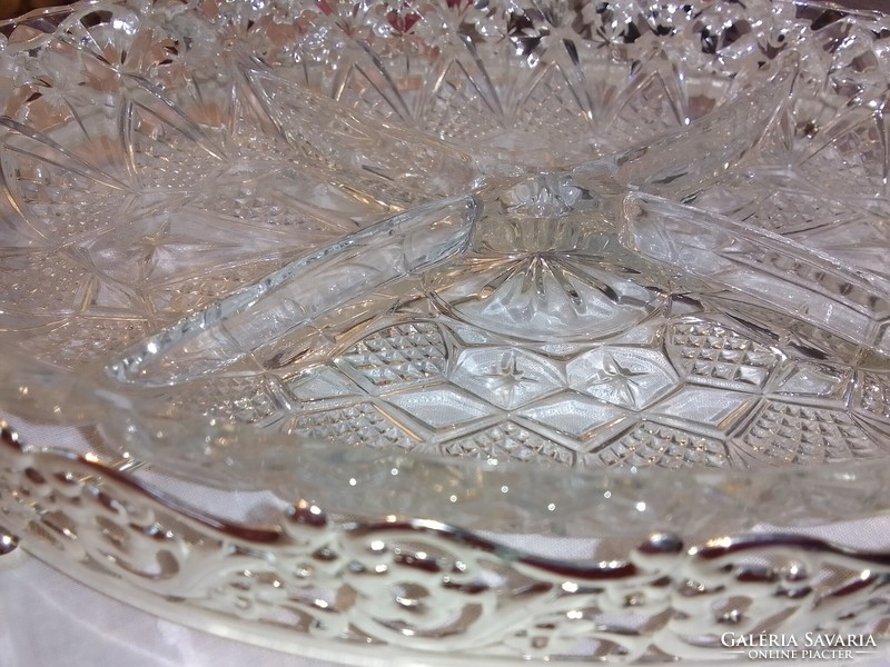 Beautiful serving bowl with a handle, polished glass insert!