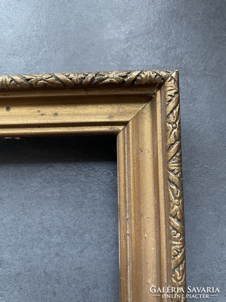 Old gilded wooden picture frame. 34X44 cm