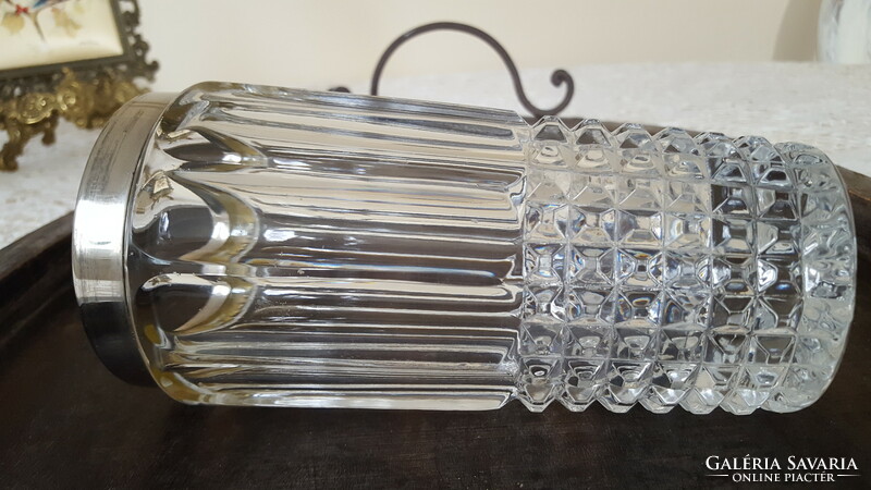 Thick crystal vase with silver-plated metal rim