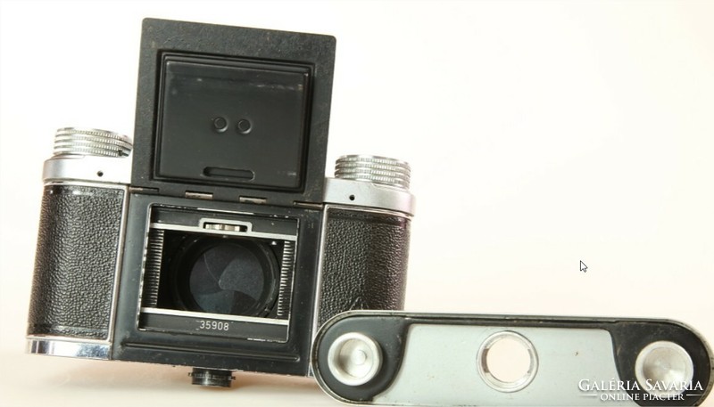 Altissa Altix V.fényképezőgép, a ritka E. Ludwig Meritar 50 mm f/2.9 objektívvel.39000.-Ft