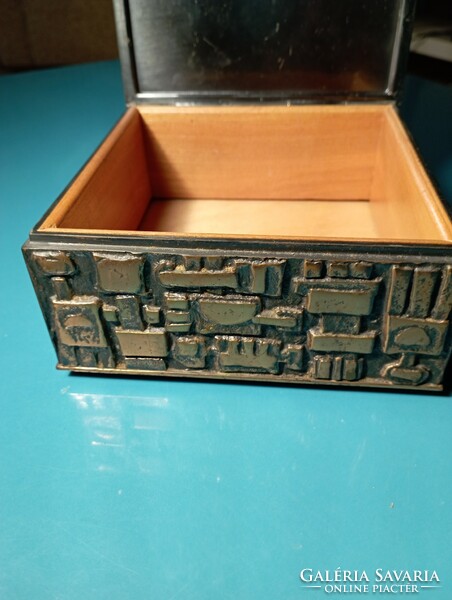 Szilágyi Ildikó bronz doboz 1960