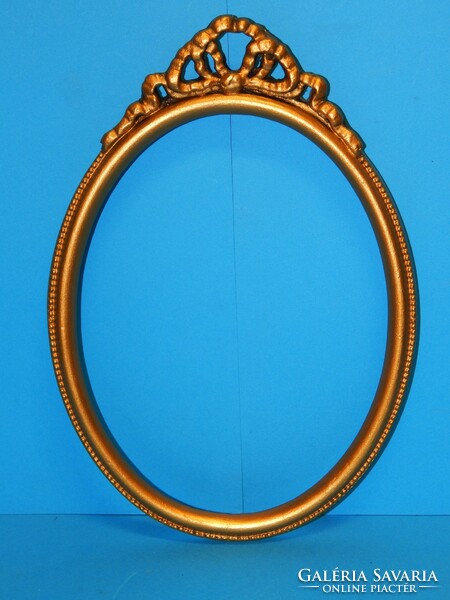 Excellent oval baroque frame, 30 cm total height