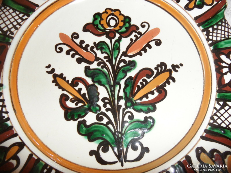 Korondi, János Józsa ceramic wall plate (28.5 cm)