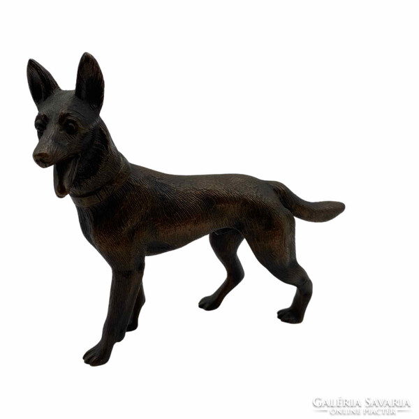 Bronze German shepherd m01316