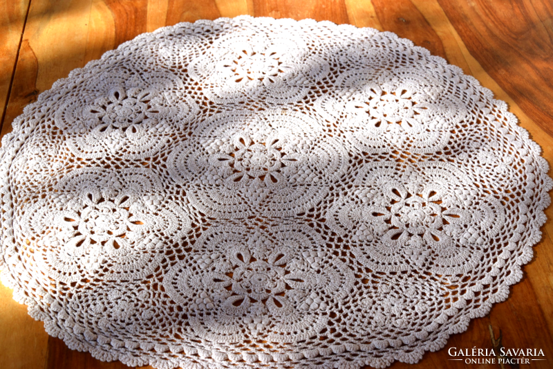 Old hand-crocheted round tablecloth table center table beige 54 cm diameter