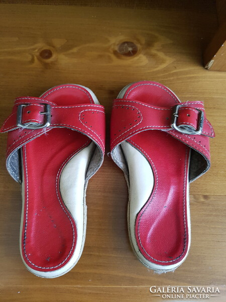 Old children's leather slippers, size 24