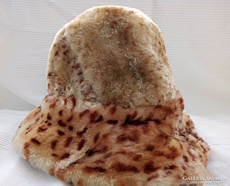 Retro real fur hat