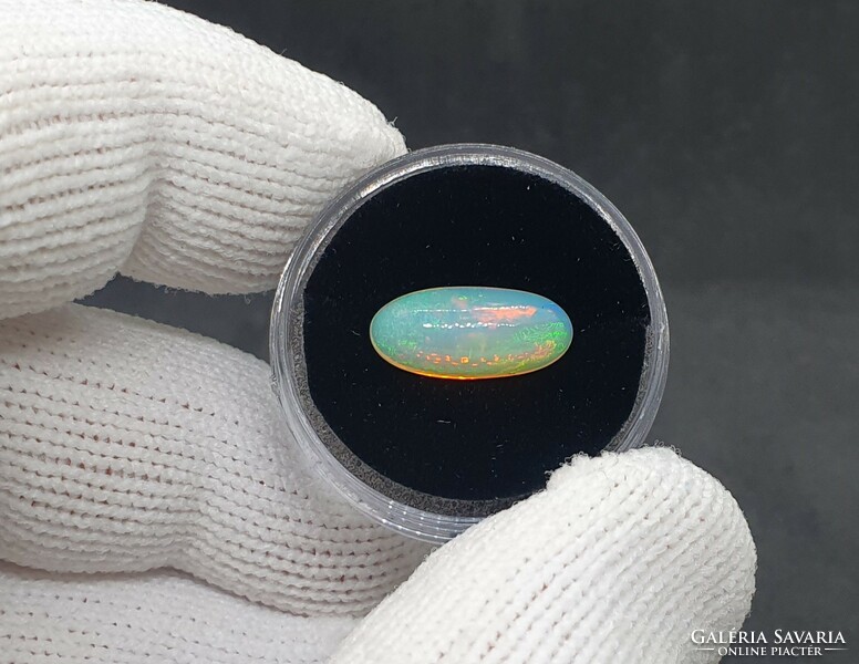 Ethiopian welo opal 2.59 Carats. With certification.