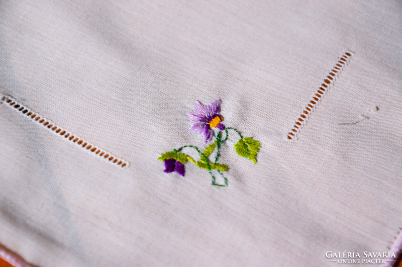 Hand-embroidered napkin, scarf set violet pattern 3 pcs