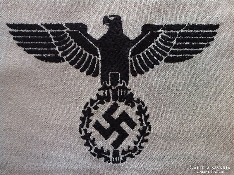 REICHSADLER NAZI EAGLE SWASTIKA INSIGNIA TABLECLOTH DOILY GERMAN WW2