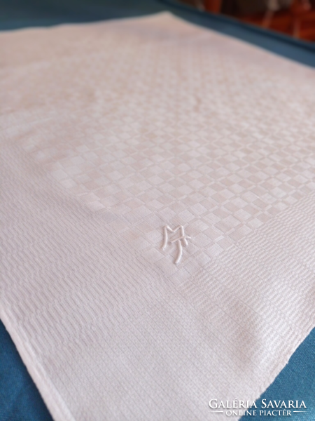 5 snow-white, monogrammed damask napkins, tablecloth 60 x 54 cm