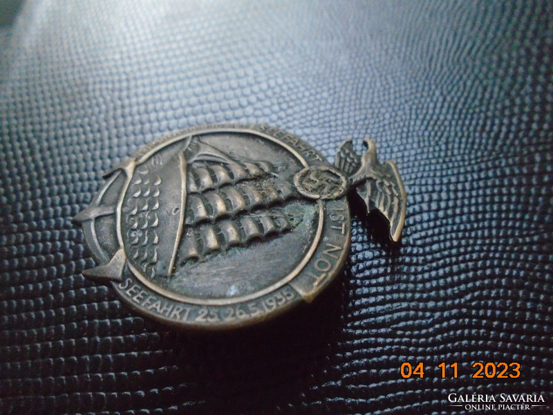 1935 On the occasion of the Day of the German Navy, badge