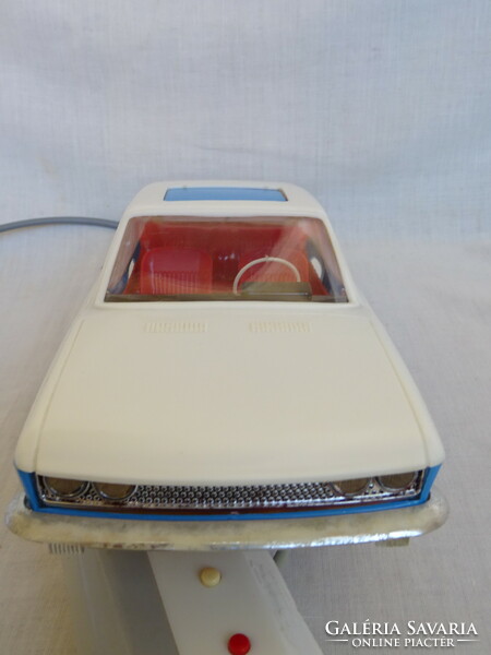 Anker fiat 124 coupe in its own box