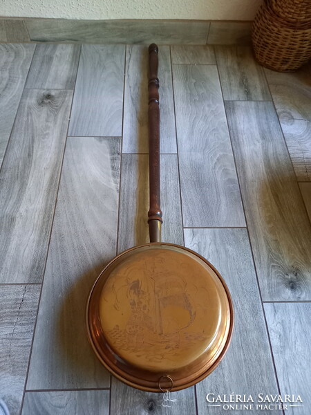 Giant antique red copper bed warmer (102.5x28 cm)