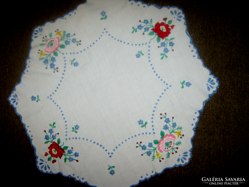 Embroidered tablecloth octagonal