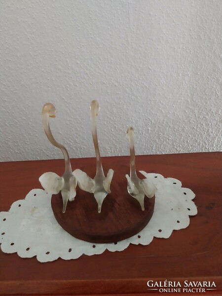 Swans from Murano on a wooden pedestal