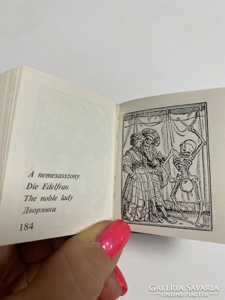 Holbein: dance of death minibook (6x5 cm) fine arts fund publishing company 1974.