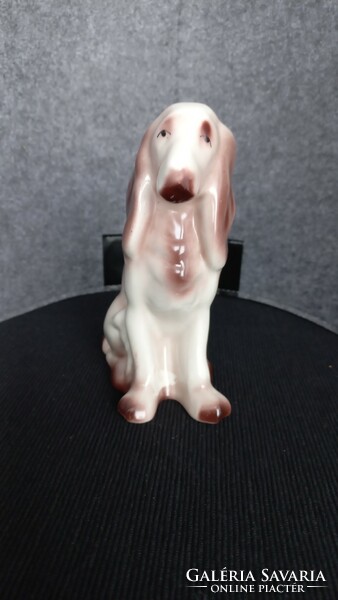 Ravenclaw porcelain dog, marked, undamaged, 15 x 12 cm