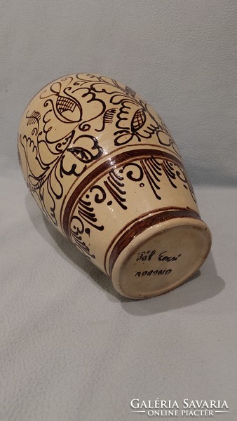 Páll Erzsi folk ceramic vase, corundum