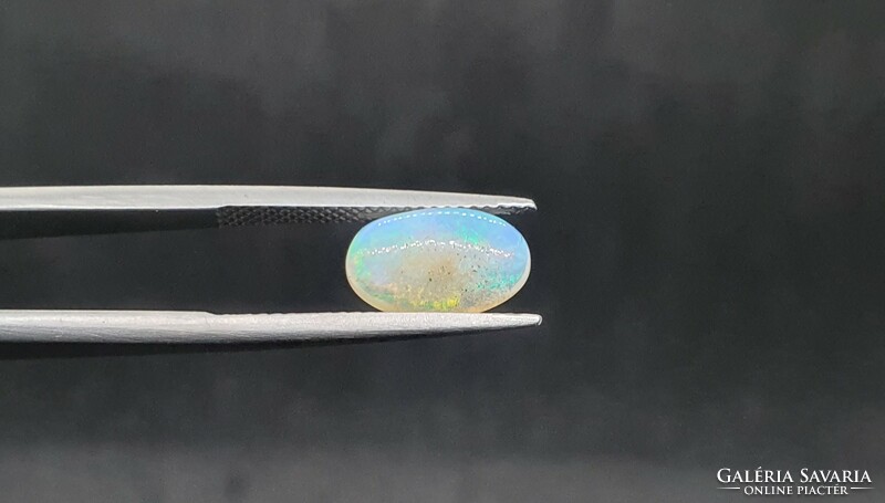 Ethiopian welo opal 1.71 Carats. With certification.