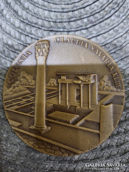 Iván István Savaria bronze plaque