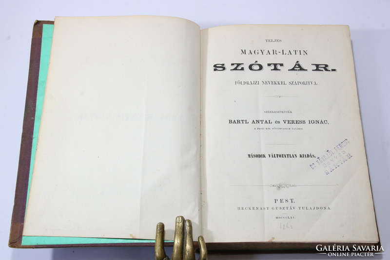 1865 magyar - latin szótár földrajzi nevekkel szép félbőr kötésben - ex libris !!