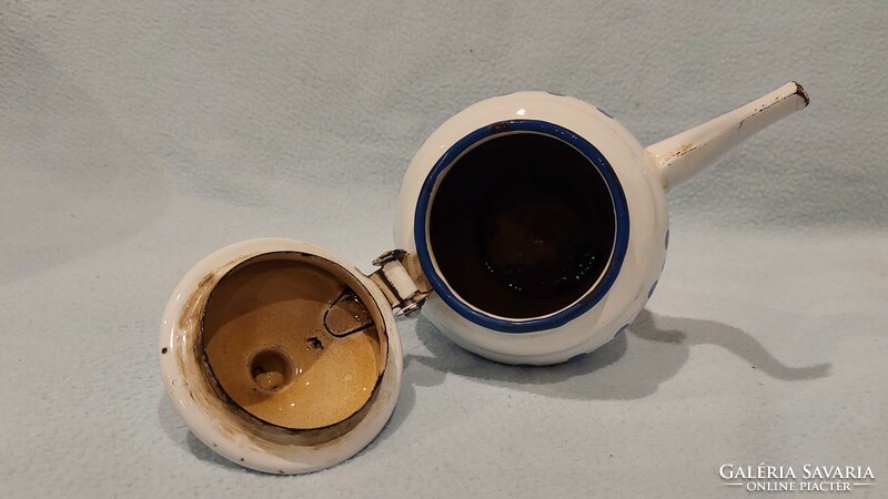 Régi, 0.5L-es zománc kanna, kávé kiöntő