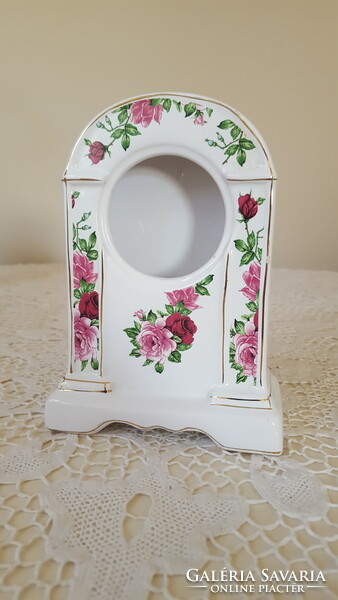 Desktop, pink porcelain clock case