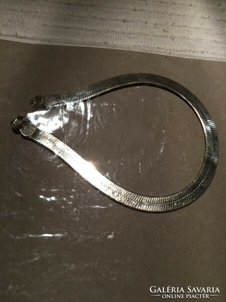 Ezüst, meandermintás lapos, széles kígyó karkötő, jelzett, 19 cm, 5,8 gramm  (GYFD)