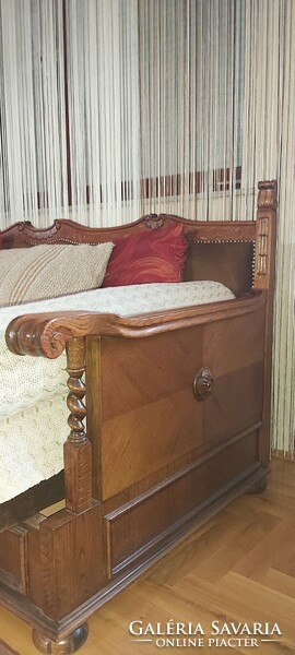Colonial sofa for sale