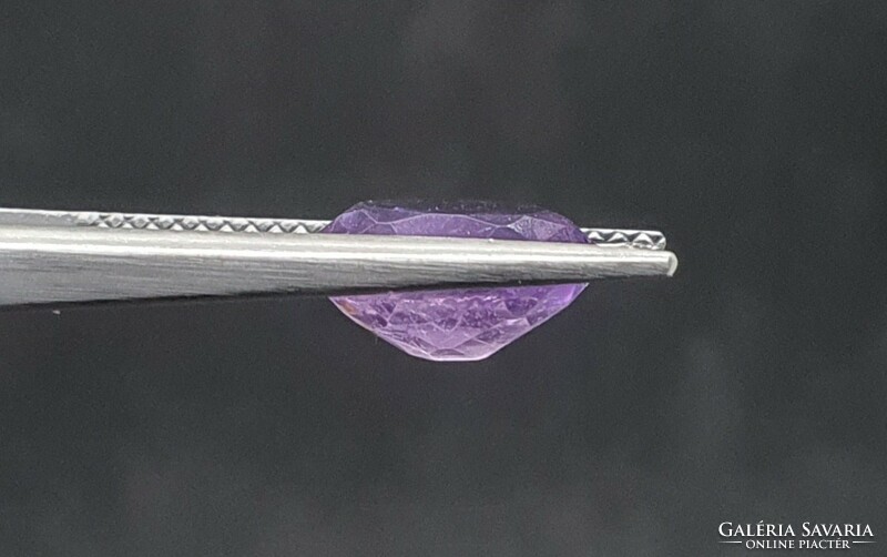 Amethyst oval cut 2.58 Carat. With certification.
